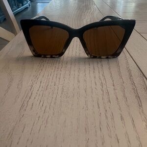 Sojo’s Stylish Dark Brown Sunglasses